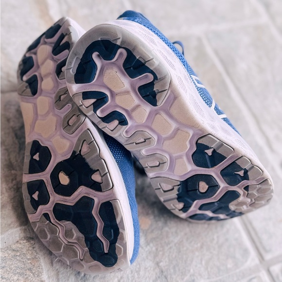 New‎ Balance Women's Fresh Foam More V3 Running Shoes 8 - Picture 5 of 5